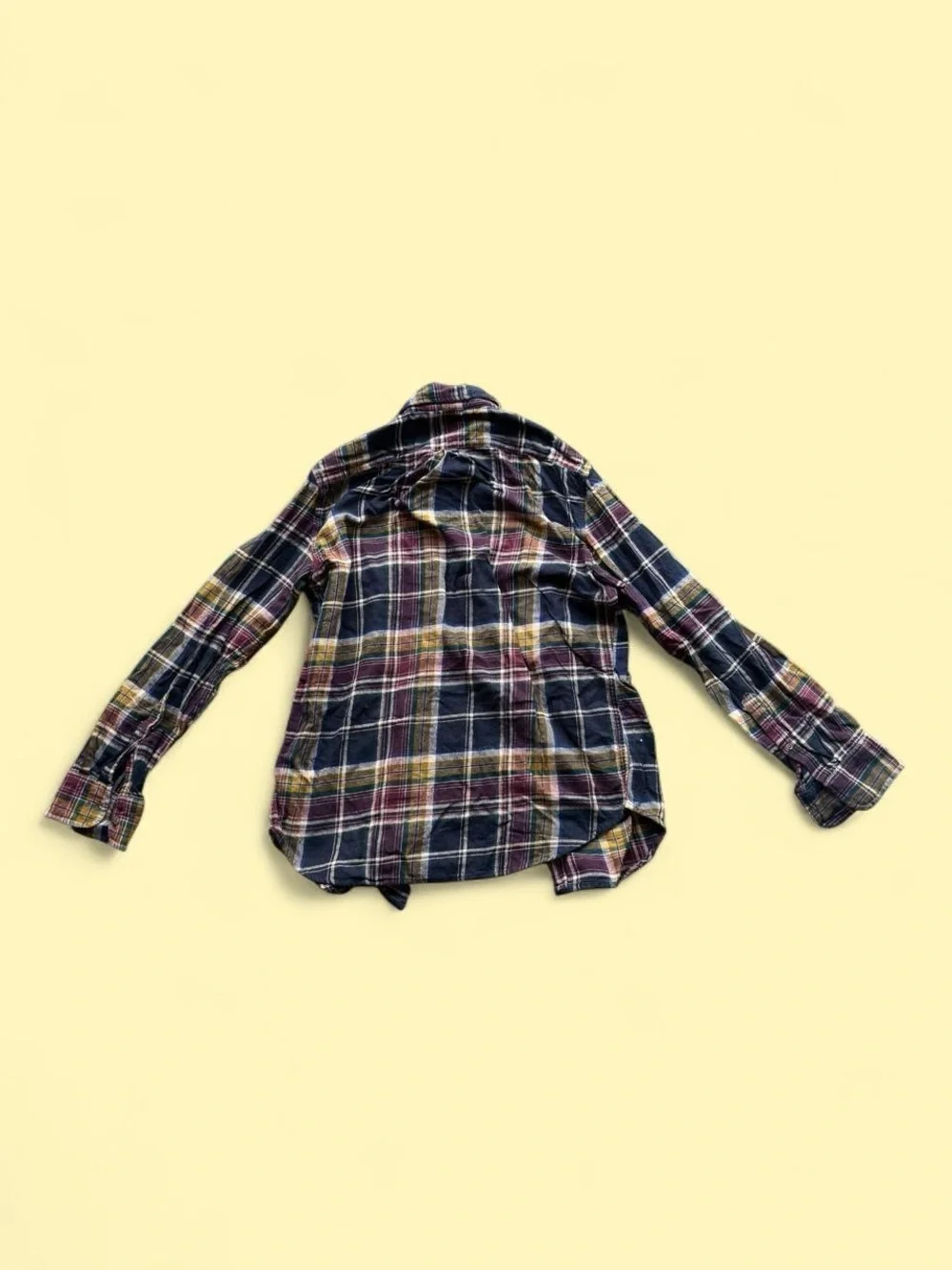 ✨ J.Crew flannel shirt in navy, burgundy, and beige plaid, size M✨